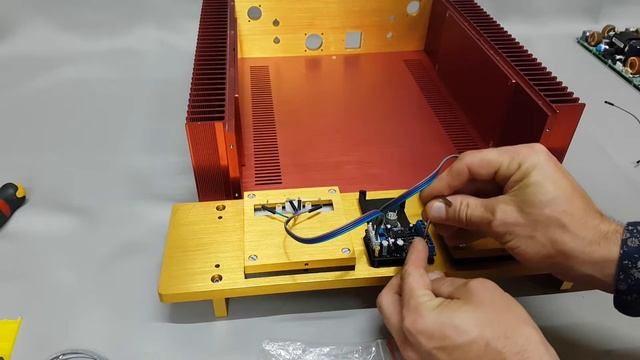 Part 4 - Little extra information about the VU Meters смотреть онлайн