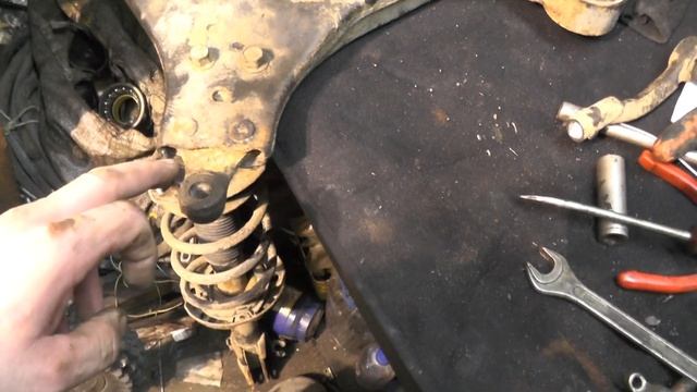 Kia Sportage 2 4WD Ремонт передней подвески ч2 смотреть онлайн