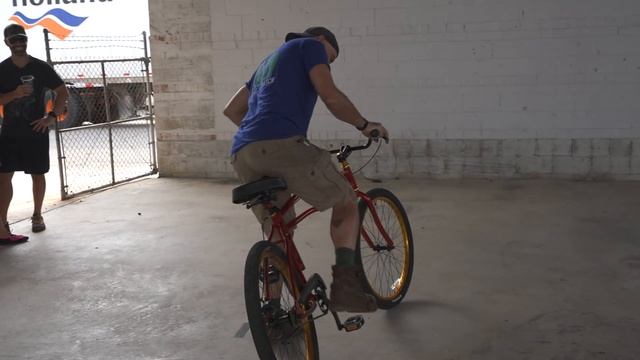 How Hard is it to Ride the Swing Bike? смотреть онлайн
