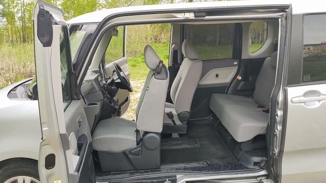 Daihatsu Tanto 2019 (4 поколение) смотреть онлайн