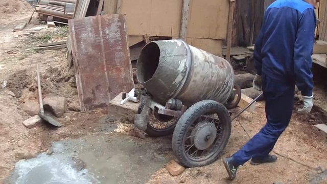 Самодельная бетономешалка. смотреть онлайн