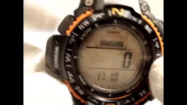 Альтиметр в часах Casio SGW-1000B-4AER смотреть онлайн