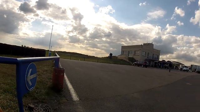 Lurcy-lévis 19/04/14 djims prise de roue Eric et Dada смотреть онлайн