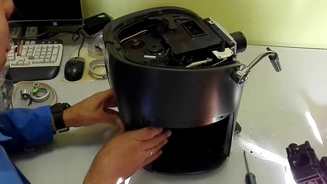 Ремонт кофемашины Saeco Odea SUP031 смотреть онлайн