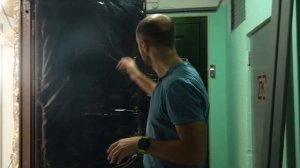 Придаем входным дверям новый вид! / Как обновить старую дверь своими руками?