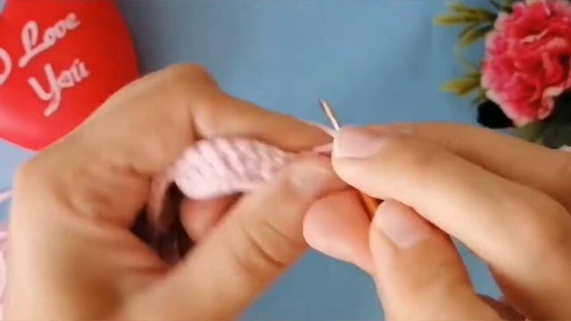 Простой ажурный узор крючком. М-К. смотреть онлайн