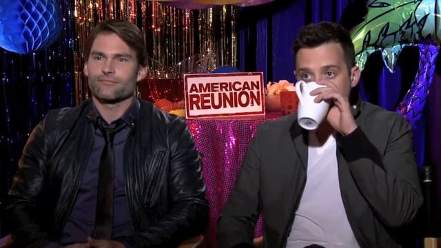 American Reunion Interviews with Sean William Scott and Eddie Kaye смотреть онлайн