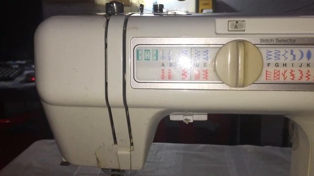 Maquina de Coser: NEW HOME ANDINA LR 1122 ¿Como Enhebrarla? смотреть онлайн