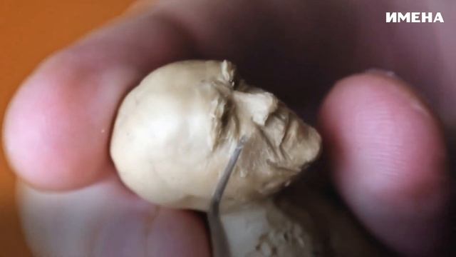 Скульптор из Бреста Илья Дударев делает 13-ого «редкого бомжстика»