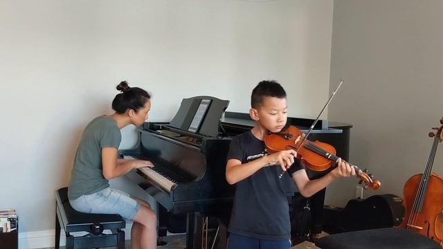 Minuet by L. Boccherini (Suzuki Violin) | Sebastian (8 yrs) смотреть онлайн