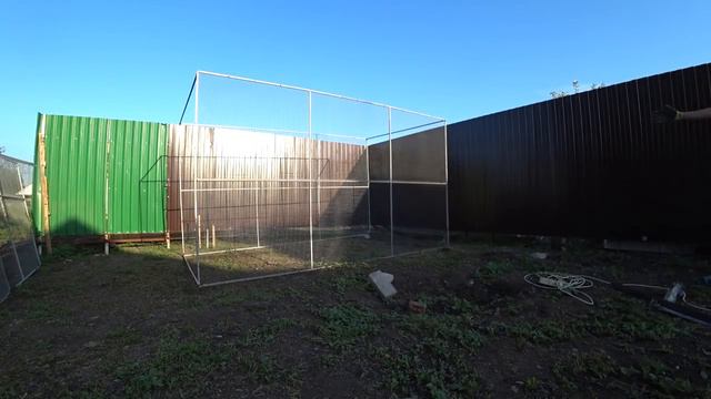 Они приехали и мы поехали смотреть дом