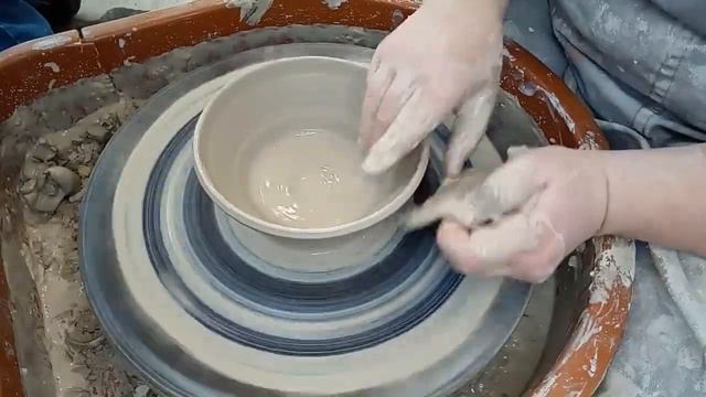 Throwing pottery Easter eggs and basket- start to finish/full process смотреть онлайн