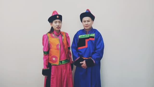 Поздравление с праздником Белого Месяца смотреть онлайн