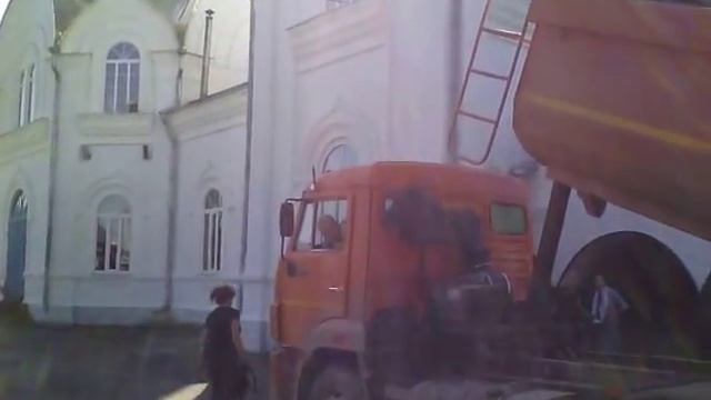 УралАвтоСтрой. Доставка бутерброда (щебень + отсев) в пос. Старопышминск. смотреть онлайн