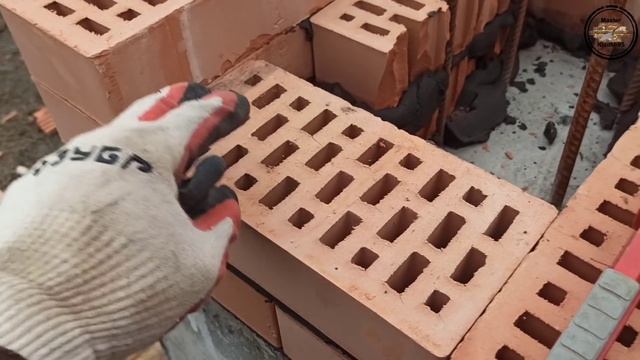 Стройка в Чеченском стиле начали забор и арку для ворот. смотреть онлайн