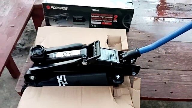 Распаковка — Подкатной домкрат Forsage F-T82004 смотреть онлайн