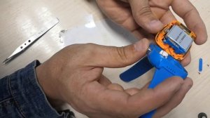 КАК ДОСТАТЬ СИМКАРТУ С ЧАСОВ GEOZONE G-W04, Застряла Сим Карта в Часах GEOZONE