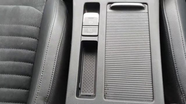 171D45045 - 2017 Volkswagen Passat HL 1.6TDI 120BHP AUTO 24,400 смотреть онлайн