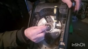 Садовый измельчитель  Deko 2800. Снимаем ножи.