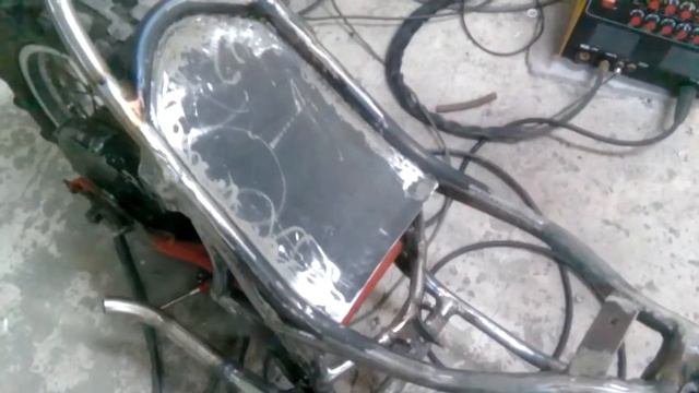 Секреты двигателя В-твин Иж - Крепёж под резонаторы и пластина под коммутаторы смотреть онлайн