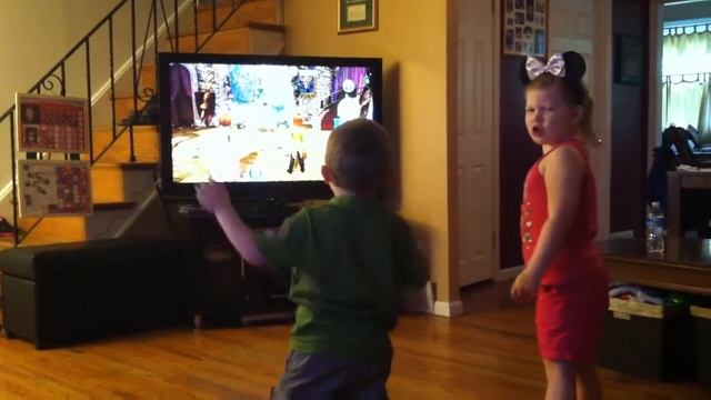 Disneyland Adventures for Kinect Review смотреть онлайн