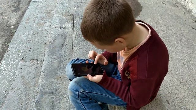 Что происходит ,,,,, ? Что с детьми не так ? смотреть онлайн