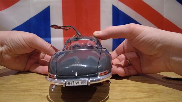 1:18 Schuco Mercedes Benz 300SL “Gullwing”