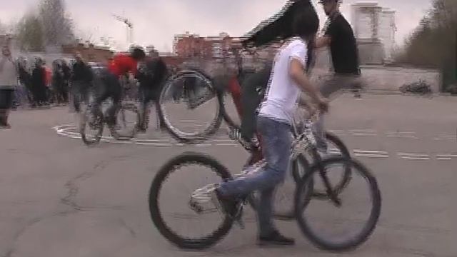 Открытие мотосезона в Новомосковске 2013 г смотреть онлайн