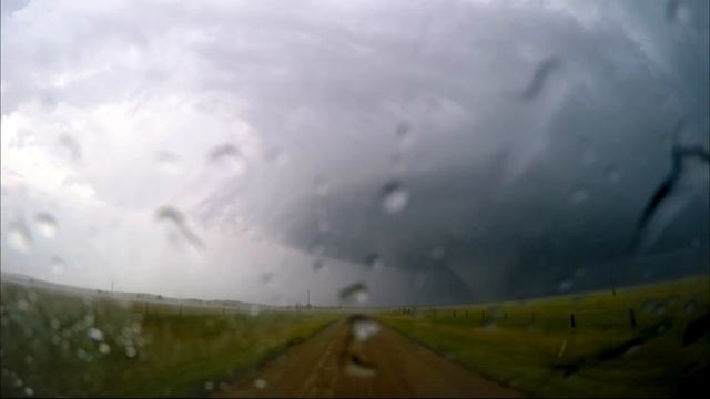 Chasing a Huge Tornado! "IT'S A MONSTER!!!" смотреть онлайн