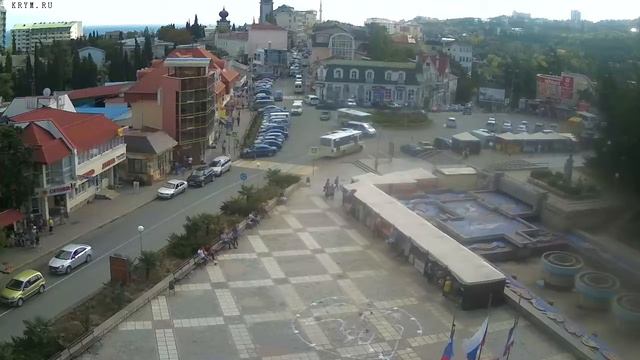 Вебкамера "Площадь Советская". Запись 20.09.2016 14:00:16 смотреть онлайн