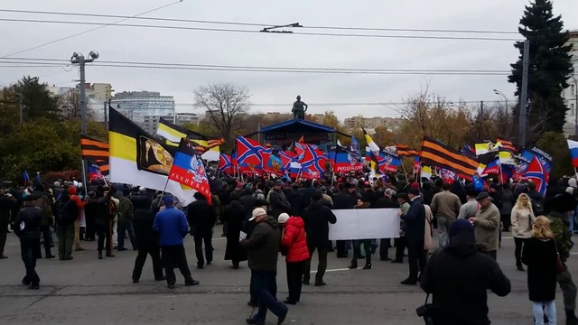 Митинг за Донбасс 18 октября 2014. Самое начало. Юлия Андреева