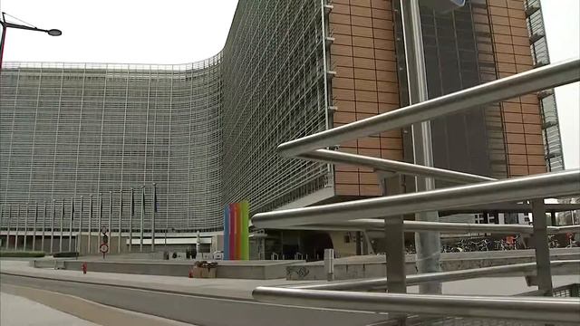 Alfred Sant 01 : Malta u l-Unjoni Ewropea (skeda 4: programm 37) смотреть онлайн