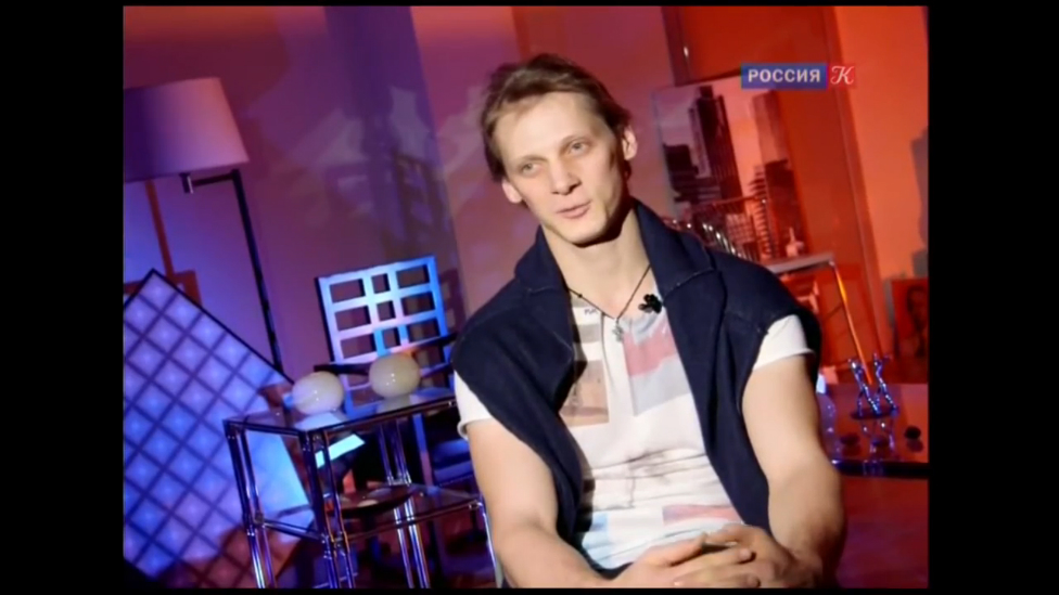 "Кто там..." - Эдвин Ревазов (премьер балета Джона Ноймайера, Гамбург) смотреть онлайн