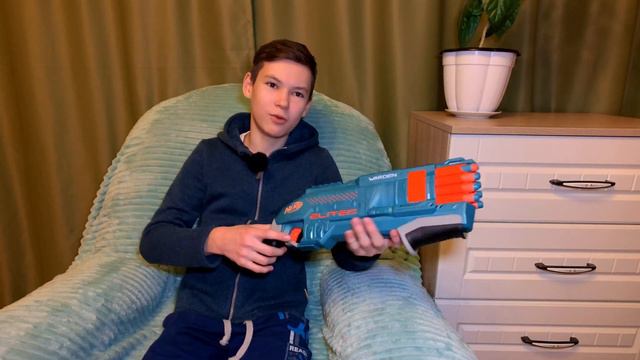 NERF ELITE 2.0 WARDEN vs NERF ELITE ROUGHCUT | feat. NERF pro смотреть онлайн