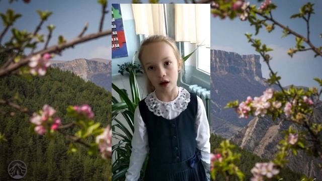 Поздравление на 8 марта на аварском языке от Каримат Мурадовны и её учеников. смотреть онлайн