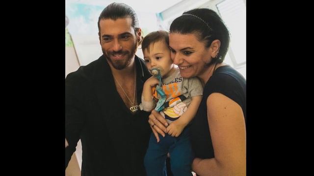 Can Yaman and Demet Özdemir were seen entering house while drunk! смотреть онлайн