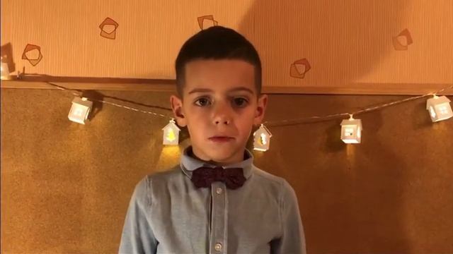 Илья Бабаев, стихотворение Е. Ходовой «Ходит мальчик – оборванный, нищий!» смотреть онлайн