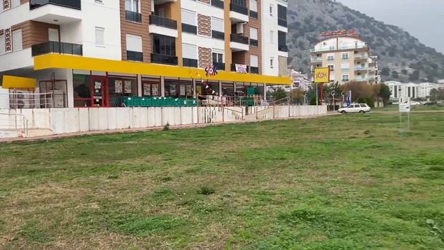 Я НЕ ХОТЕЛА ТУТ ЖИТЬ! МОЙ РАЙОН В АНТАЛИИ ХУРМА / ТУРЦИЯ 2021 смотреть онлайн