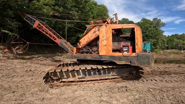 Rescuing an old Dragline Abandoned in the woods 20+ years. смотреть онлайн