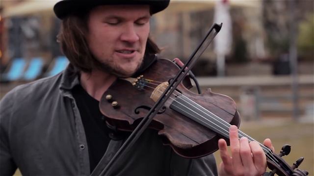 The Trouble Notes - Catalonia Calling - abandoned couch #019 смотреть онлайн