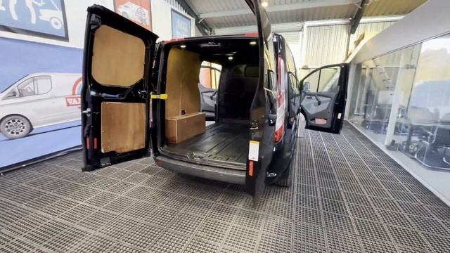 YM18BLF - 2018 FORD TRANSIT CUSTOM 290 L1 DIESEL FWD SPECIAL EDITIONS 2.0 TDCi 170ps Low Roof Tre смотреть онлайн