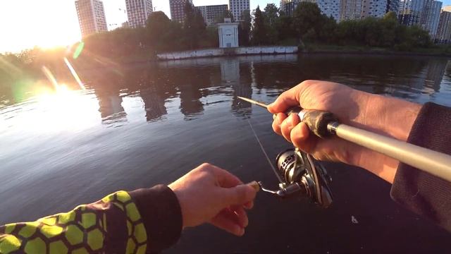 Ловля судака на спиннинг! Канал имени Москвы смотреть онлайн