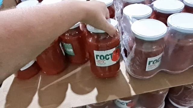 Магазин Светофор.Чего здесь только нет.И овощи и товары для школы и кастрюли.Все по низким ценам смотреть онлайн
