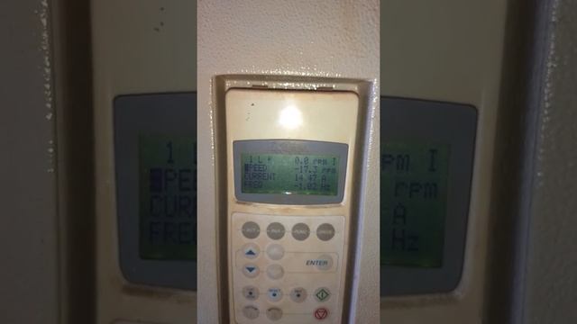 ABB ACS 800 DRIVE - MOTOR ID RUN PROCEDURE : HINDI VIDEO смотреть онлайн