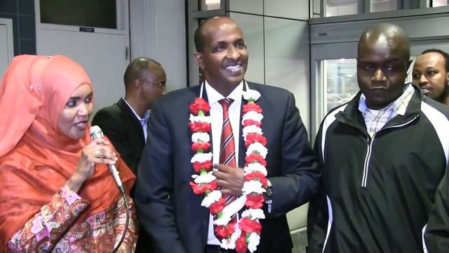 Hon Aden Bare Duale - Welcome To Minneapolis смотреть онлайн