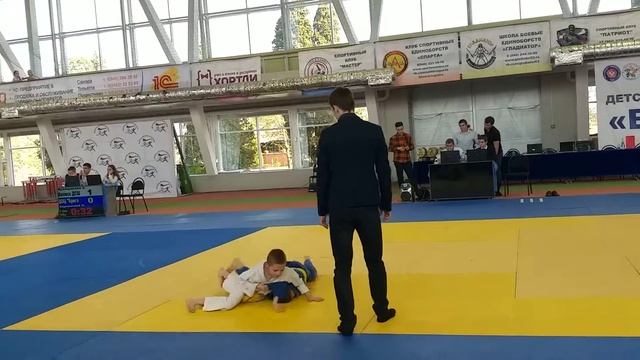 Иван Рожненко Первенство Самары 2я схватка 27.04.2019 занял 3е место смотреть онлайн