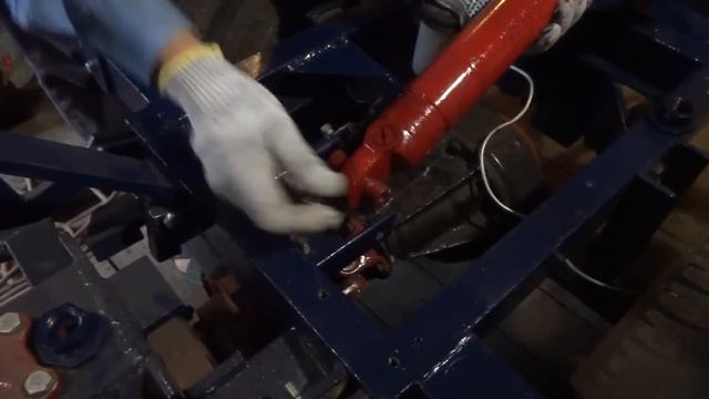 Установка гидроцилиндра на навеску минитрактора смотреть онлайн