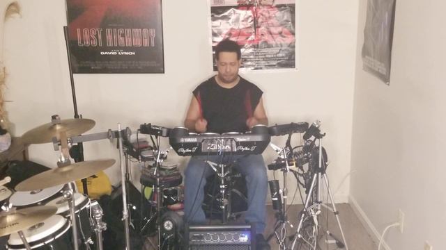 A tribute to Snoop Dogg "What's My Name" drum cover (Yamaha DD-75) смотреть онлайн