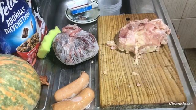 Чем кормлю домашнего кота, готовлю еду для Мальчика смотреть онлайн