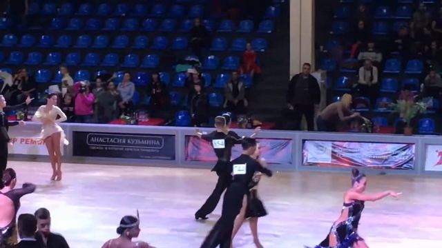 Скрябнев Станислав- Папазян Милена (Cha-cha) смотреть онлайн